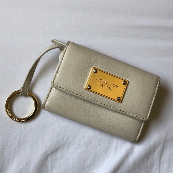 Michael Kors Handbags - Michael Kors wallet